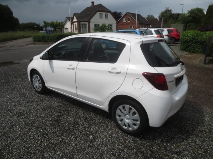 Toyota Yaris VVT-i T2 Touch 2015 - Billede 4