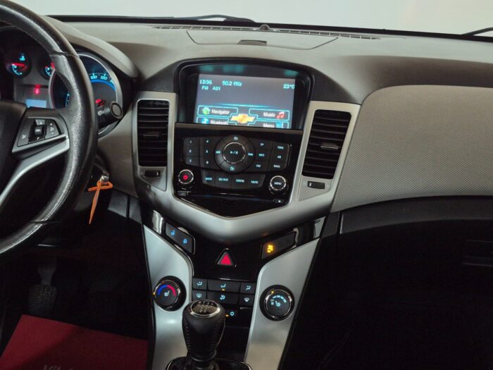 Chevrolet Cruze LS 2011 - Billede 11
