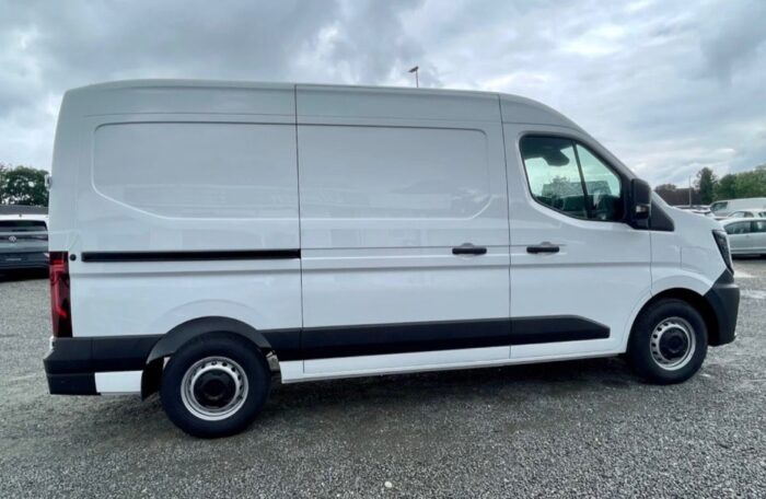 Renault Master V T35 E-Tech L2H2 Kassevogn Tekno 2025 - Billede 5