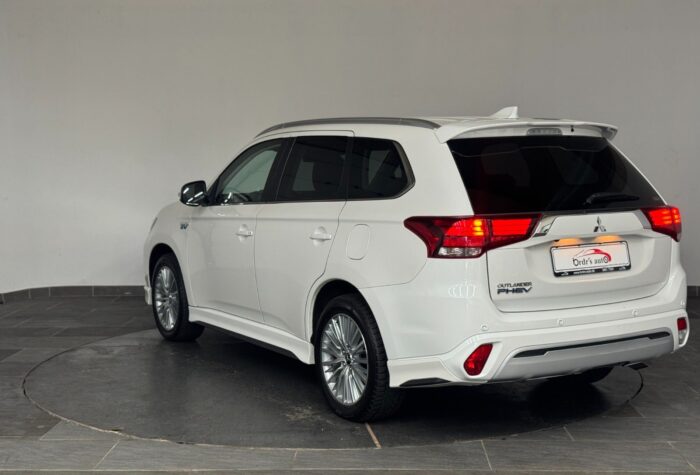 Mitsubishi Outlander PHEV Intense CVT 4WD 2020 - Billede 5