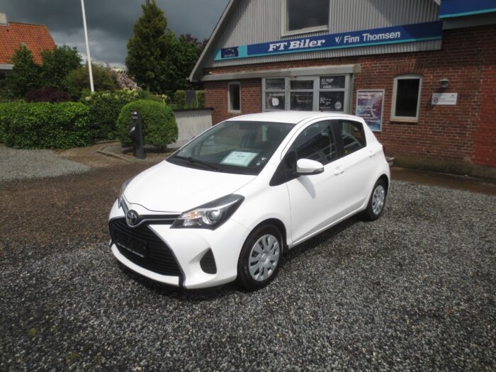 Toyota Yaris VVT-i T2 Touch 2015