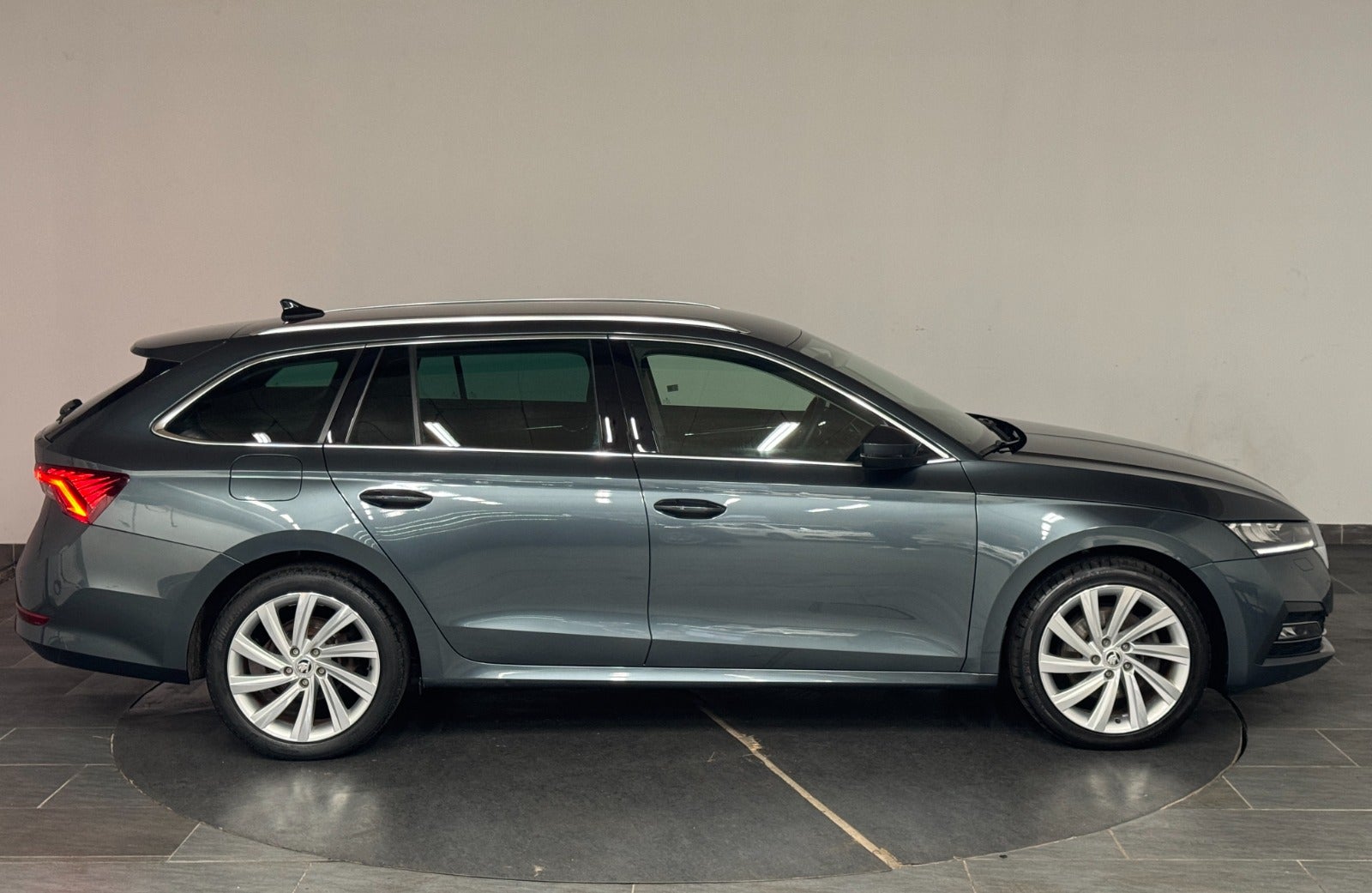 Skoda Octavia TSi iV Plus Combi DSG 2021 - Billede 3