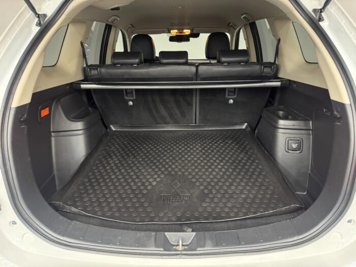 Mitsubishi Outlander PHEV Intense CVT 4WD 2020 - Billede 17