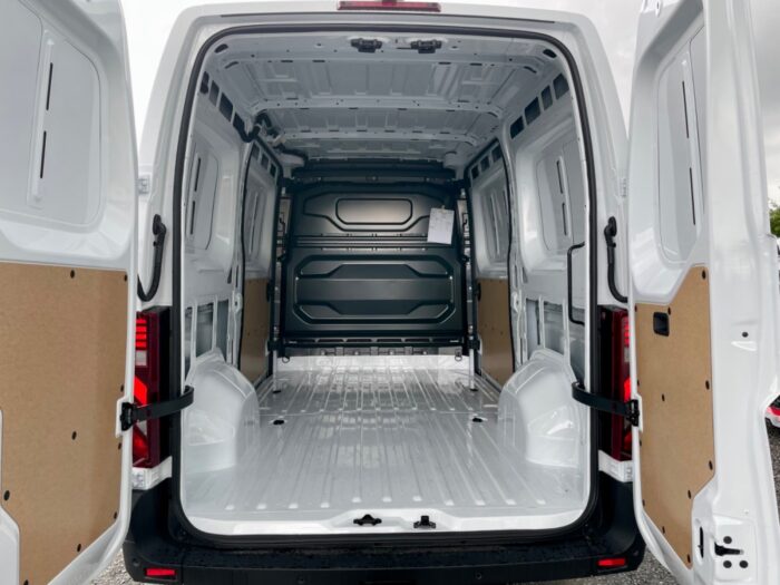 Renault Master V T35 E-Tech L2H2 Kassevogn Tekno 2025 - Billede 7