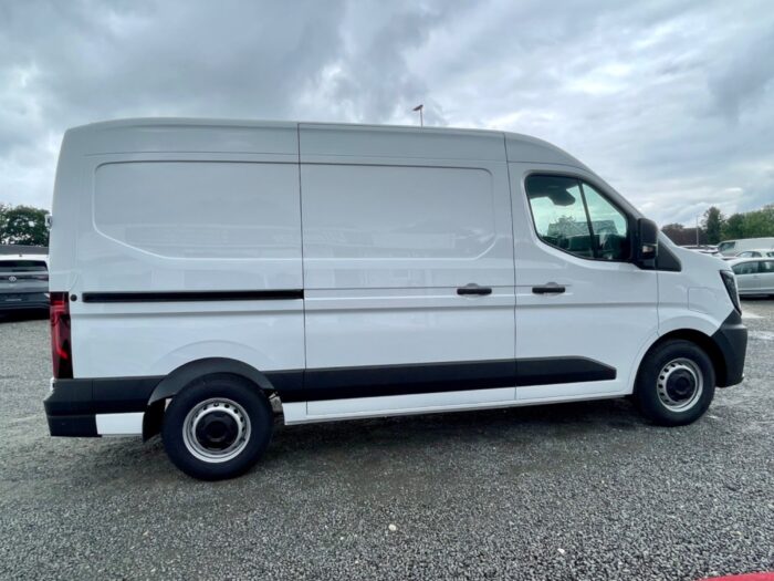 Renault Master V T35 E-Tech L2H2 Kassevogn Tekno 2025 - Billede 5