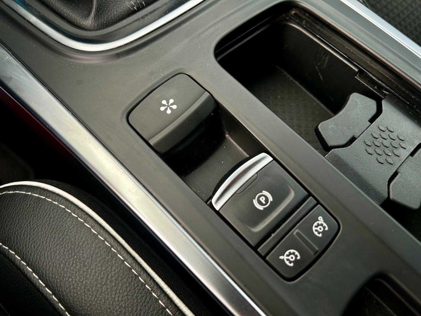 Renault Megane IV TCe 130 Bose Edition Sport Tourer EDC 2017 - Billede 14