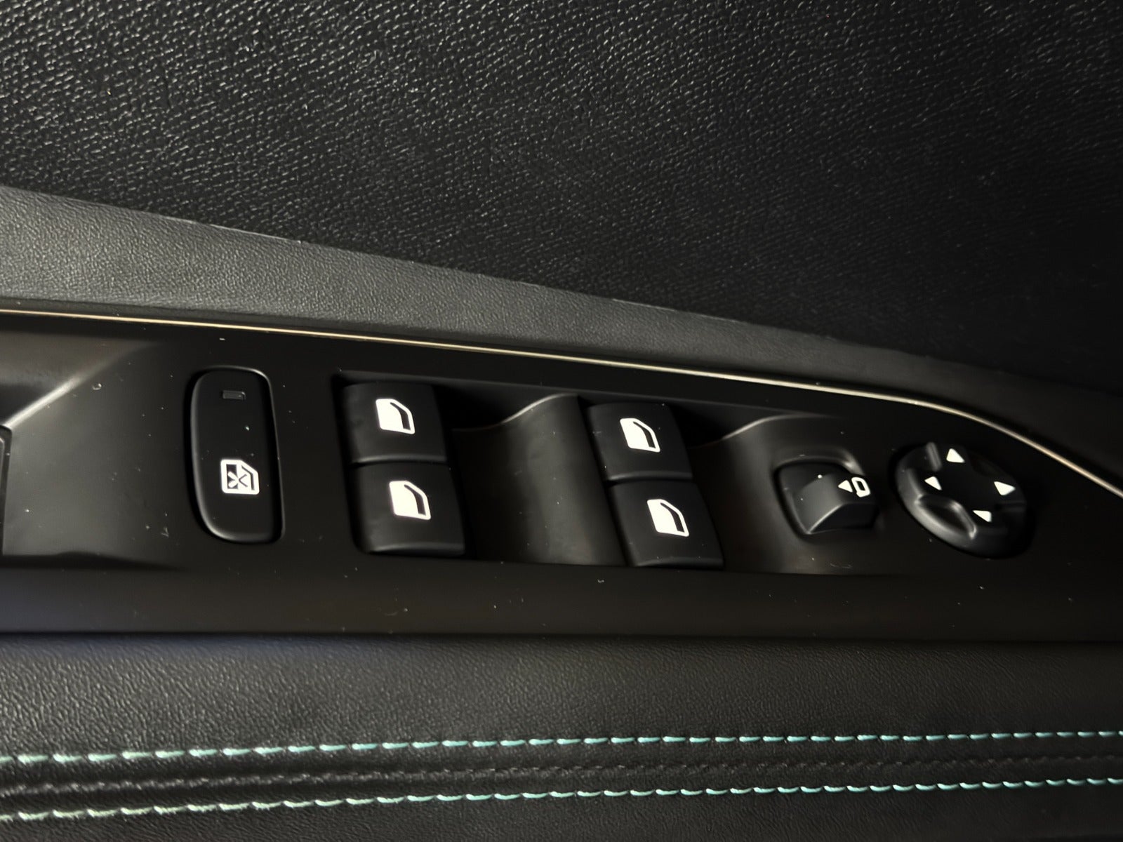 Peugeot 3008 Hybrid4 Allure Pack LTD EAT8 2021 - Billede 13