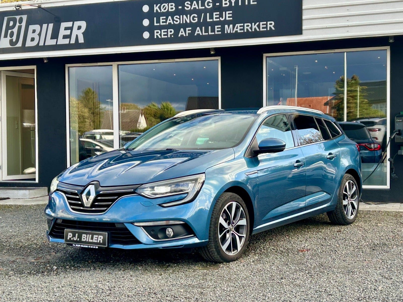 Renault Megane IV TCe 130 Bose Edition Sport Tourer EDC 2017