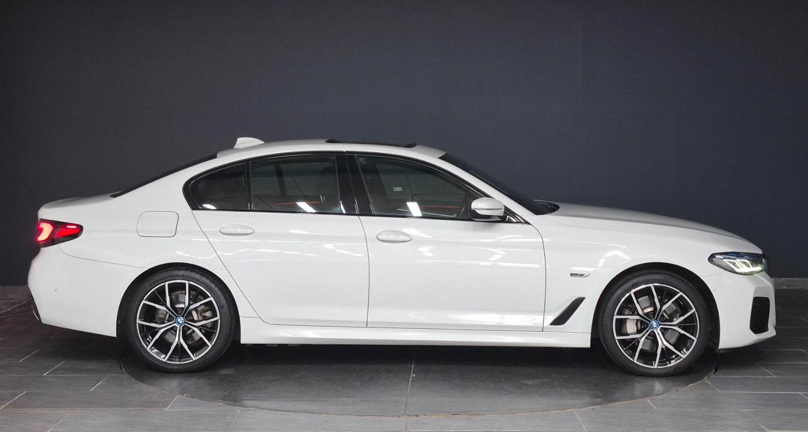 BMW 530e M-Sport+ aut. 2022 - Billede 3