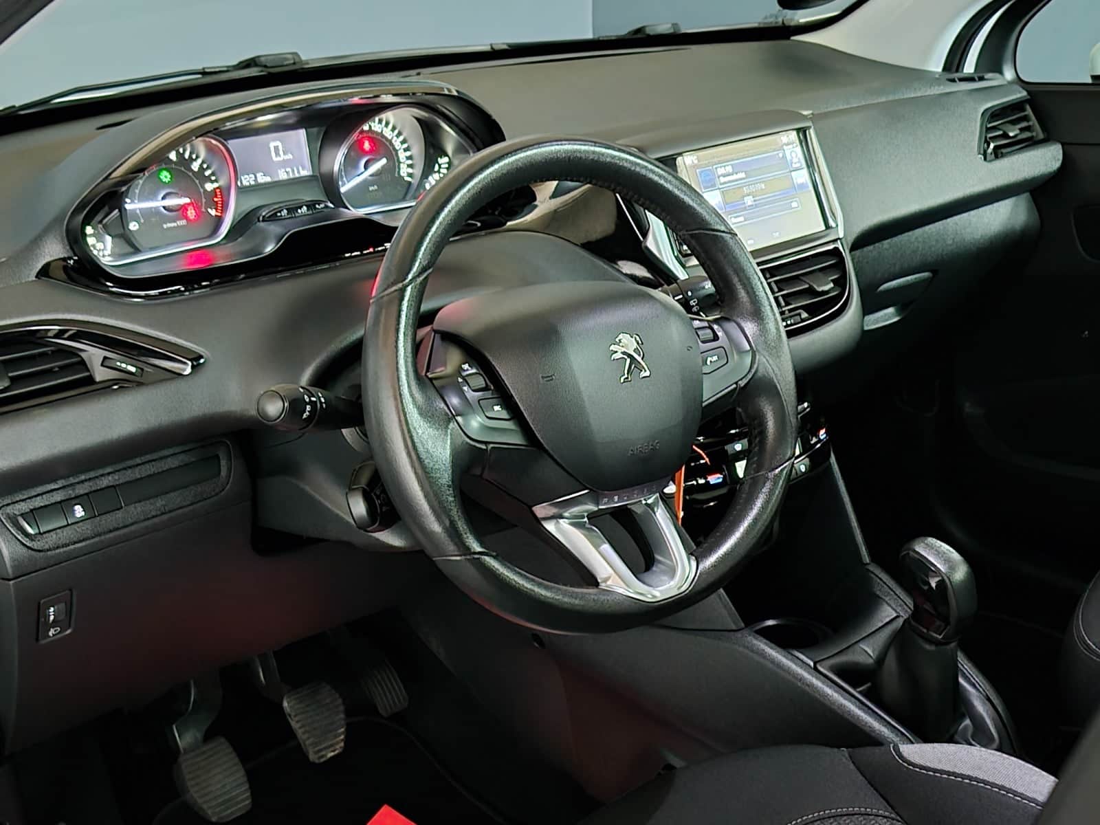 Peugeot 208 VTi 82 Allure Sky 2016 - Billede 9