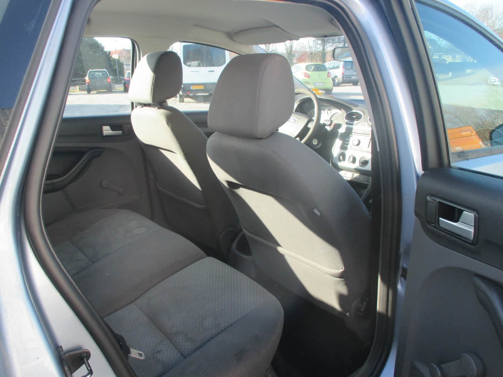 Ford Focus Ambiente 100 stc. 2006 - Billede 8