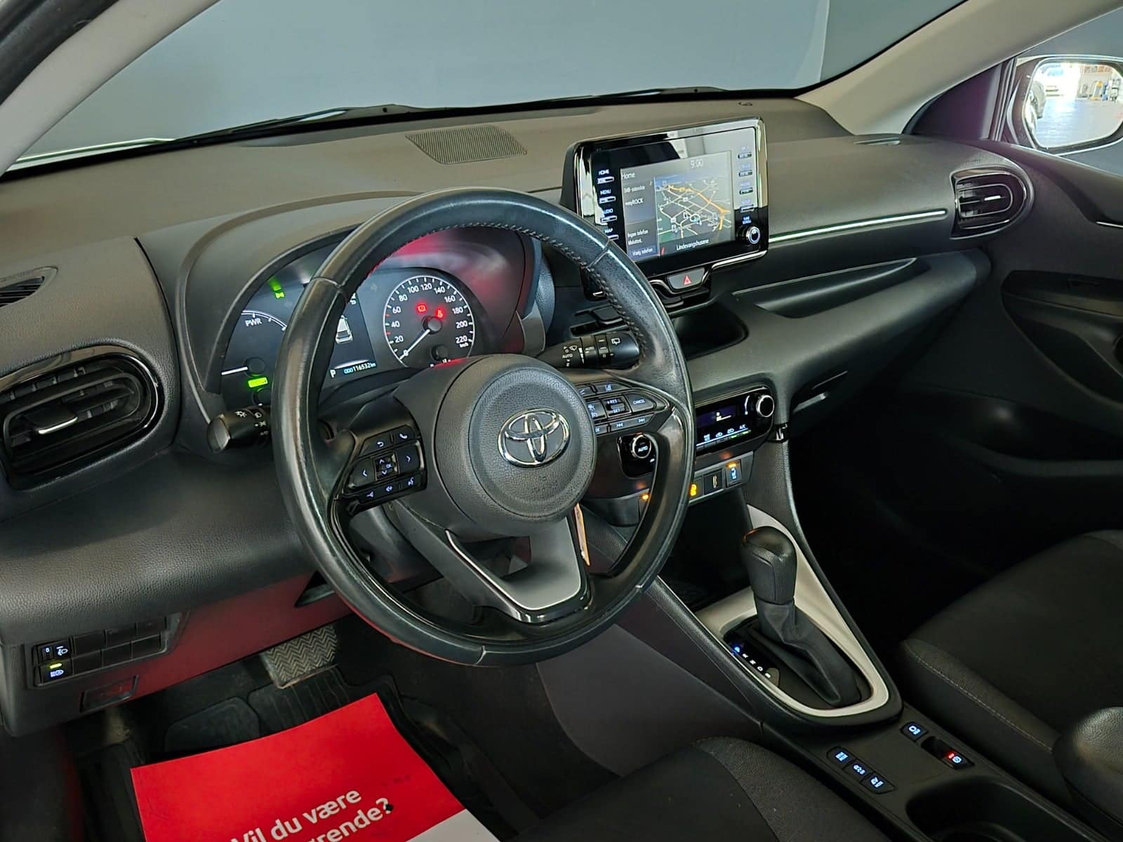Toyota Yaris Hybrid H3 e-CVT 2022 - Billede 8