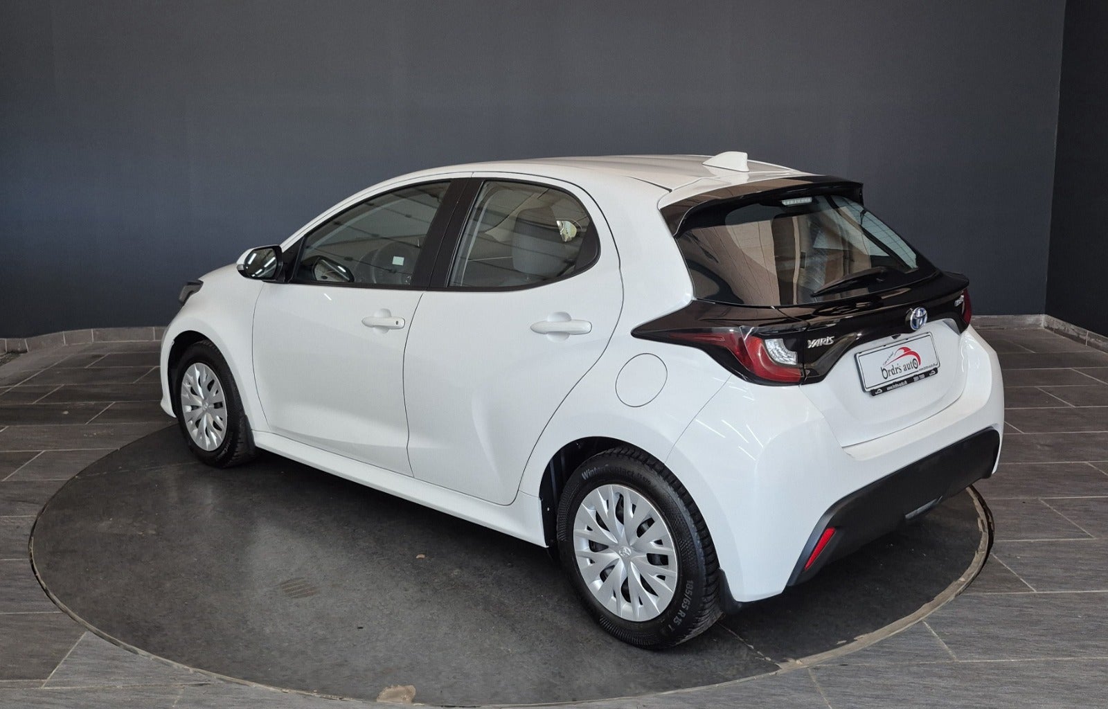 Toyota Yaris Hybrid H3 e-CVT 2022 - Billede 6