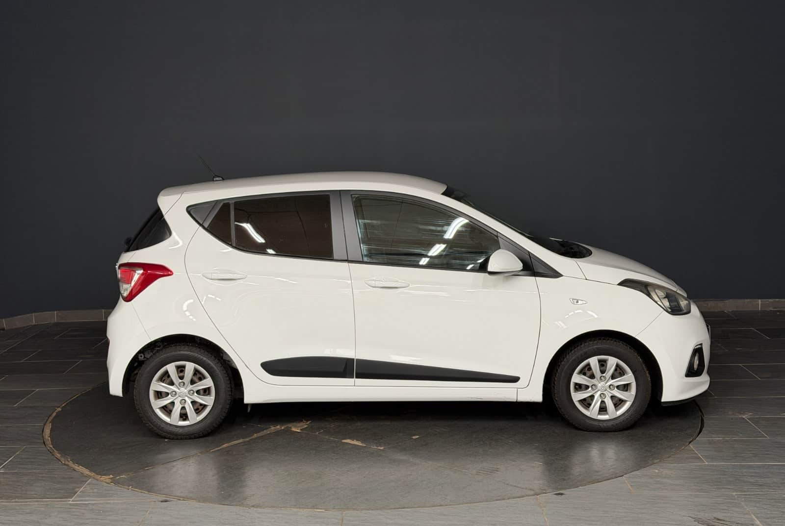 Hyundai i10 Comfort Eco 2016 - Billede 3