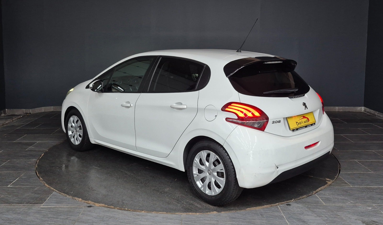 Peugeot 208 BlueHDi 100 Allure Van 2017 - Billede 6