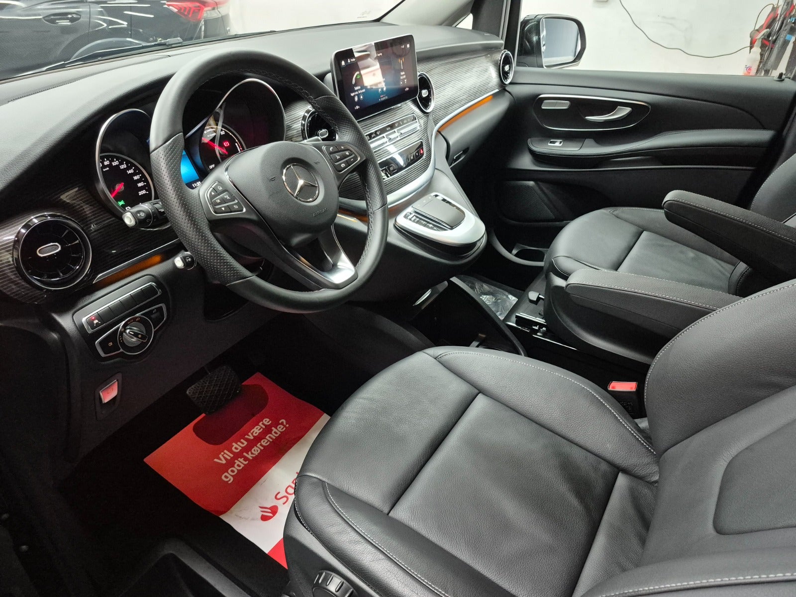 Mercedes EQV300 L 2025 - Billede 11
